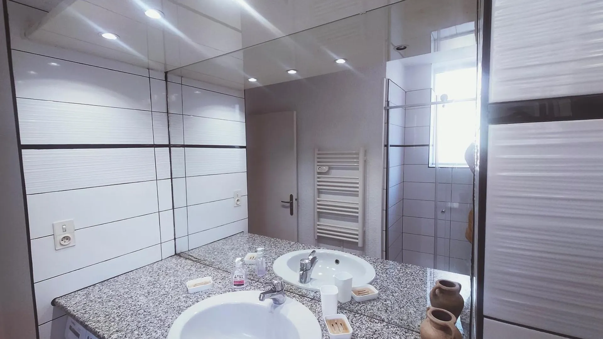 Super Appartement 2 A 6 Pers Garage Prive, Centreville, Plage 150M, 2 Terrasses Апартаменты